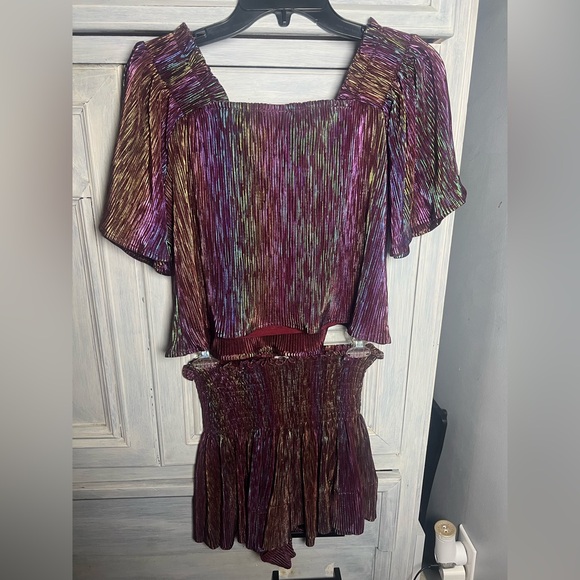 Queen Of Sparkles Maroon Rainbow Pleat Flutter Top & Shorts Set New - Picture 9 of 10